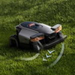 Roborock RockMow Z1 izvede gladek ničelni obrat na trati